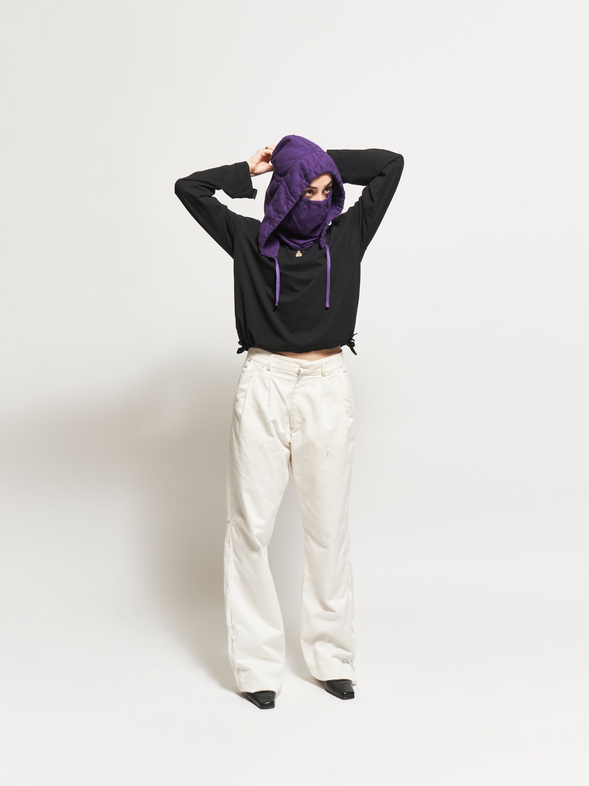GOSPEL ESTUDIOS: ARCANA ORQUÍDEA HOODMASK (Fig. 1)