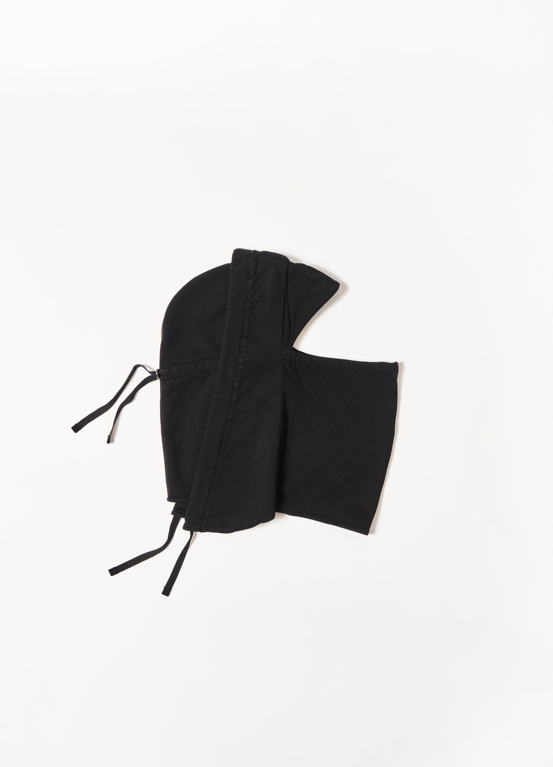 GOSPEL ESTUDIOS: ARCANA HULLA HOODMASK (Fig. 1)