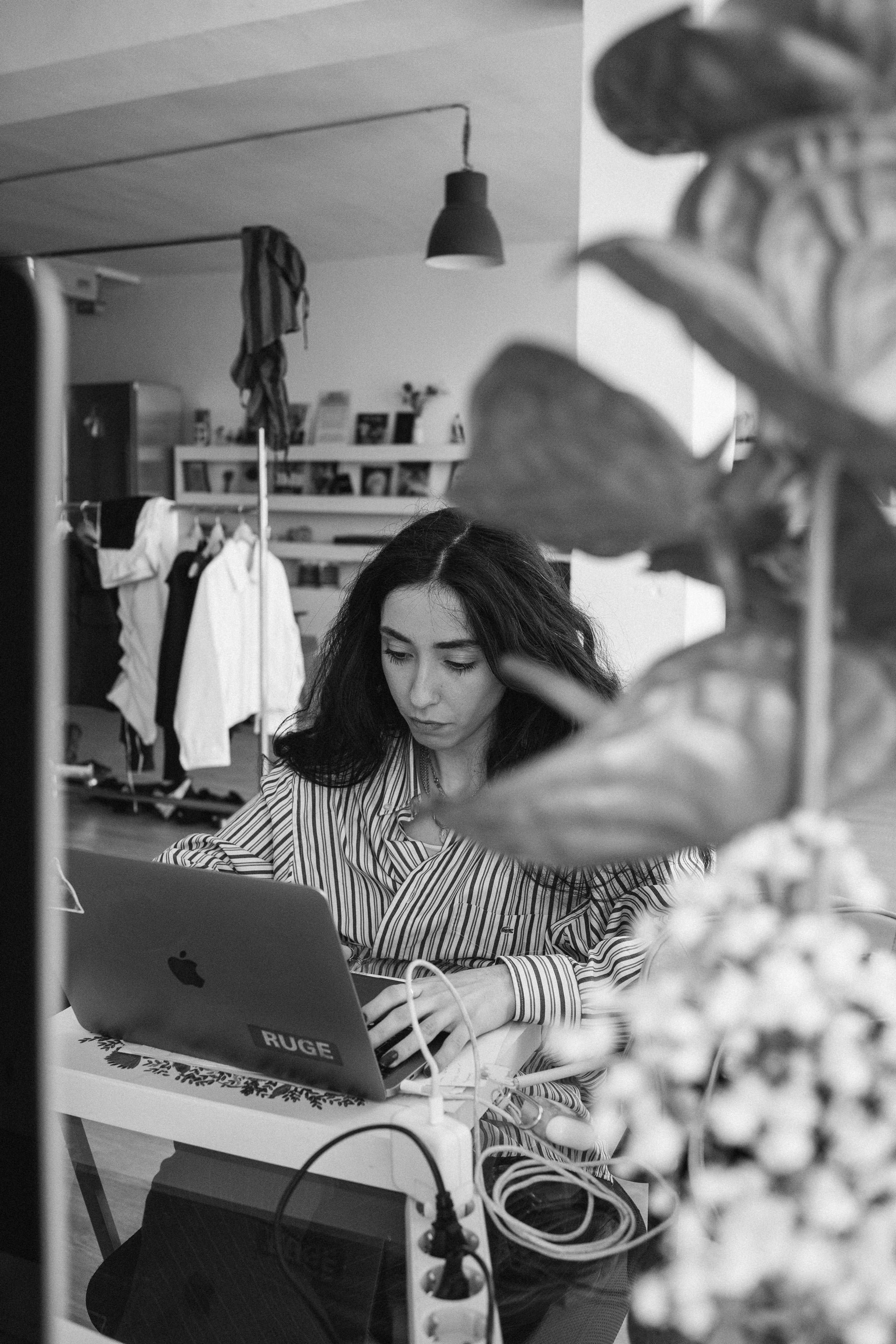 GOSPEL ESTUDIOS: Module carousel (Fig. 1)