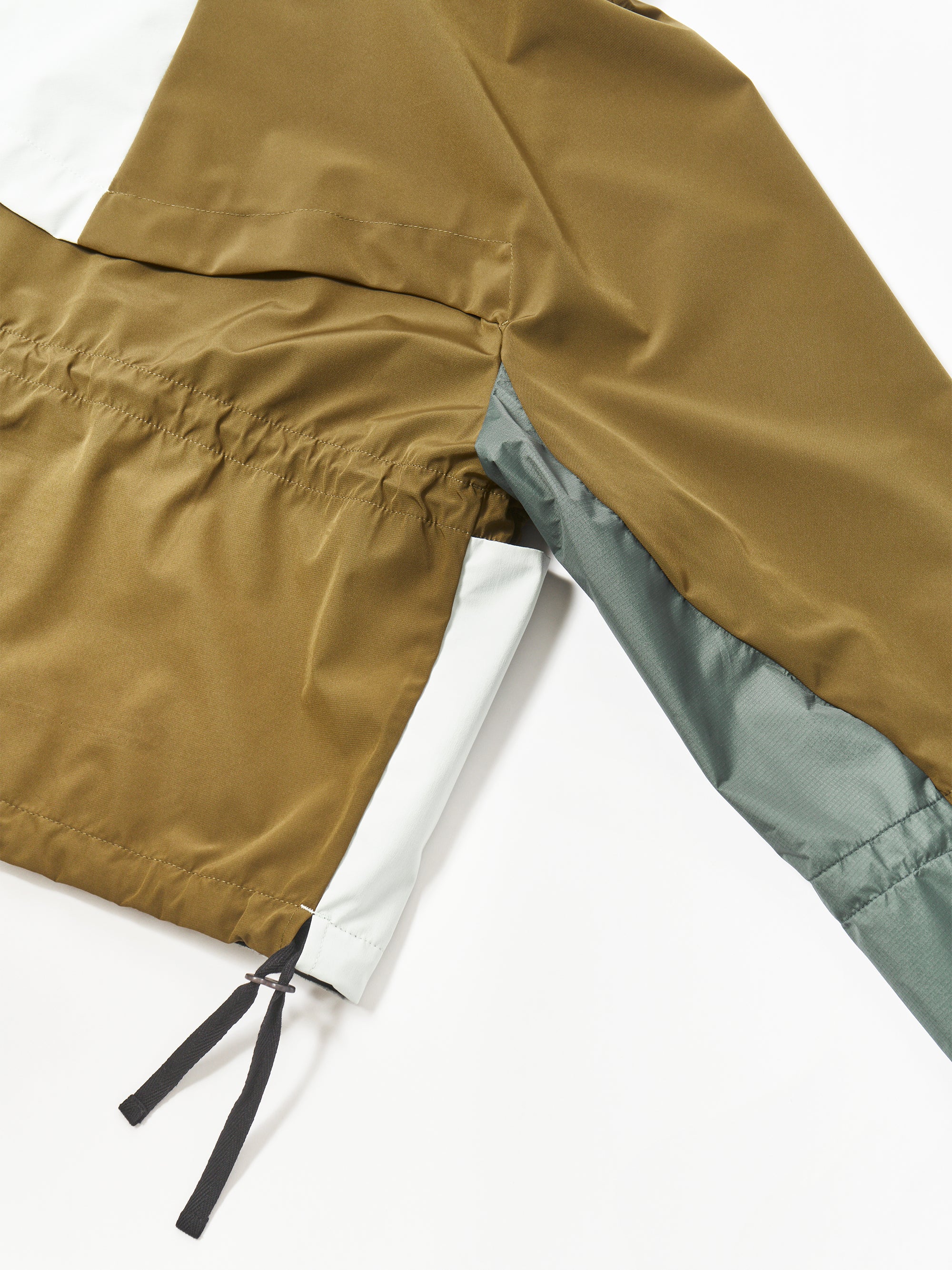 GOSPEL ESTUDIOS: JALOQUE ARLEQUÍN WINDBREAKER (Fig. 1)