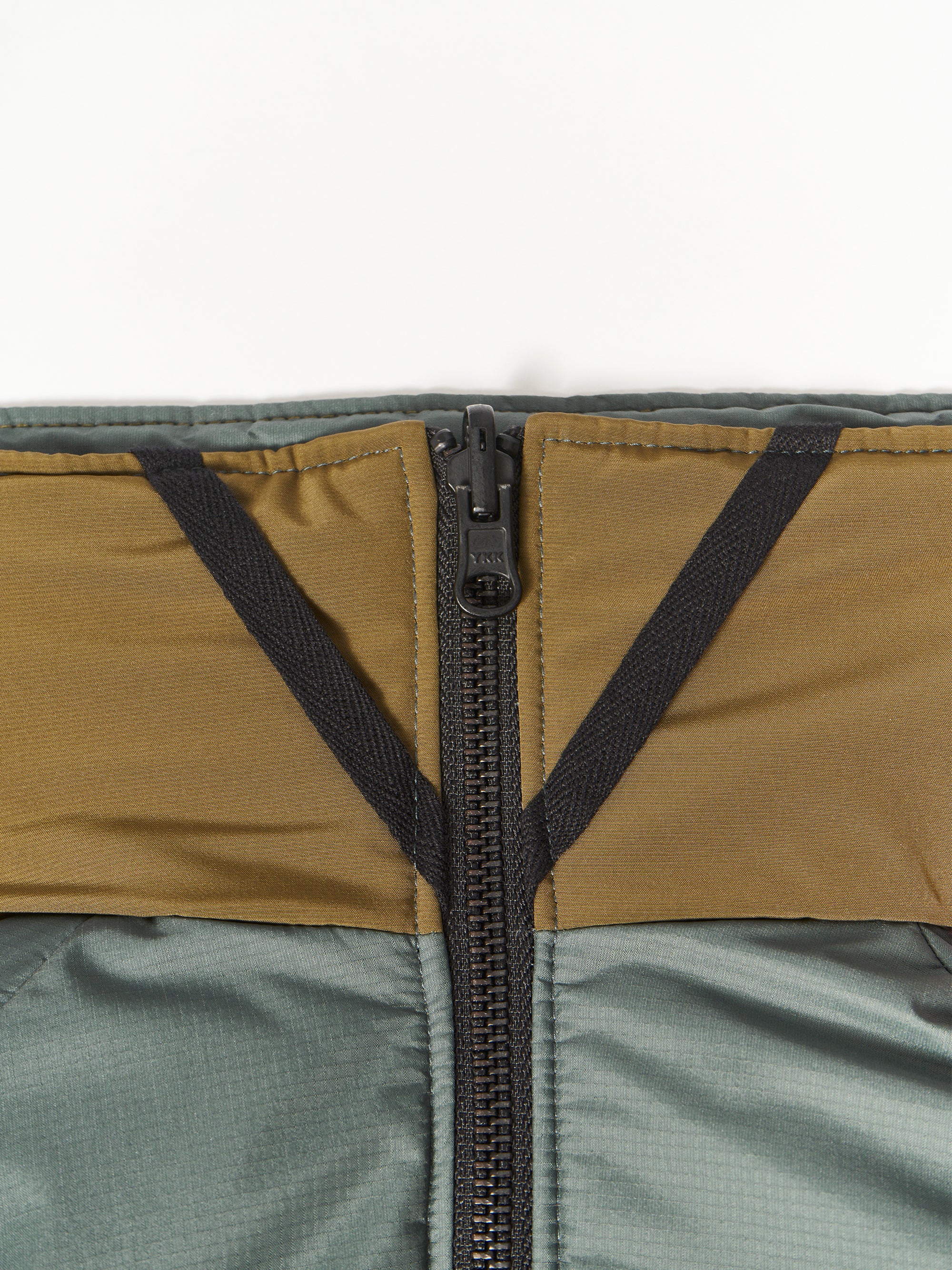 GOSPEL ESTUDIOS: JARAMAGO ARLEQUÍN JACKET (Fig. 1)