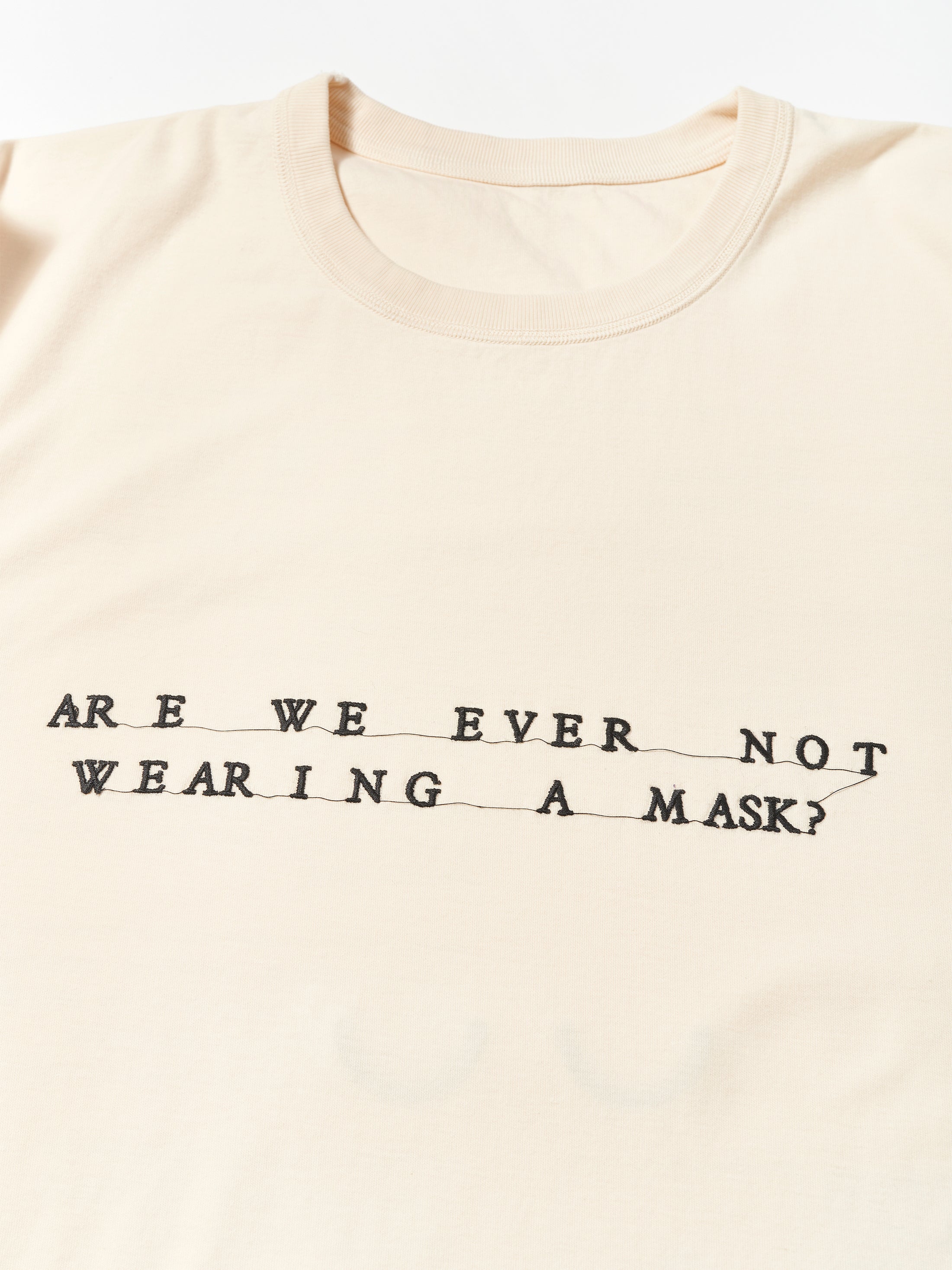 GOSPEL ESTUDIOS: TINAJA CERA PERSONA T-SHIRT (Fig. 1)