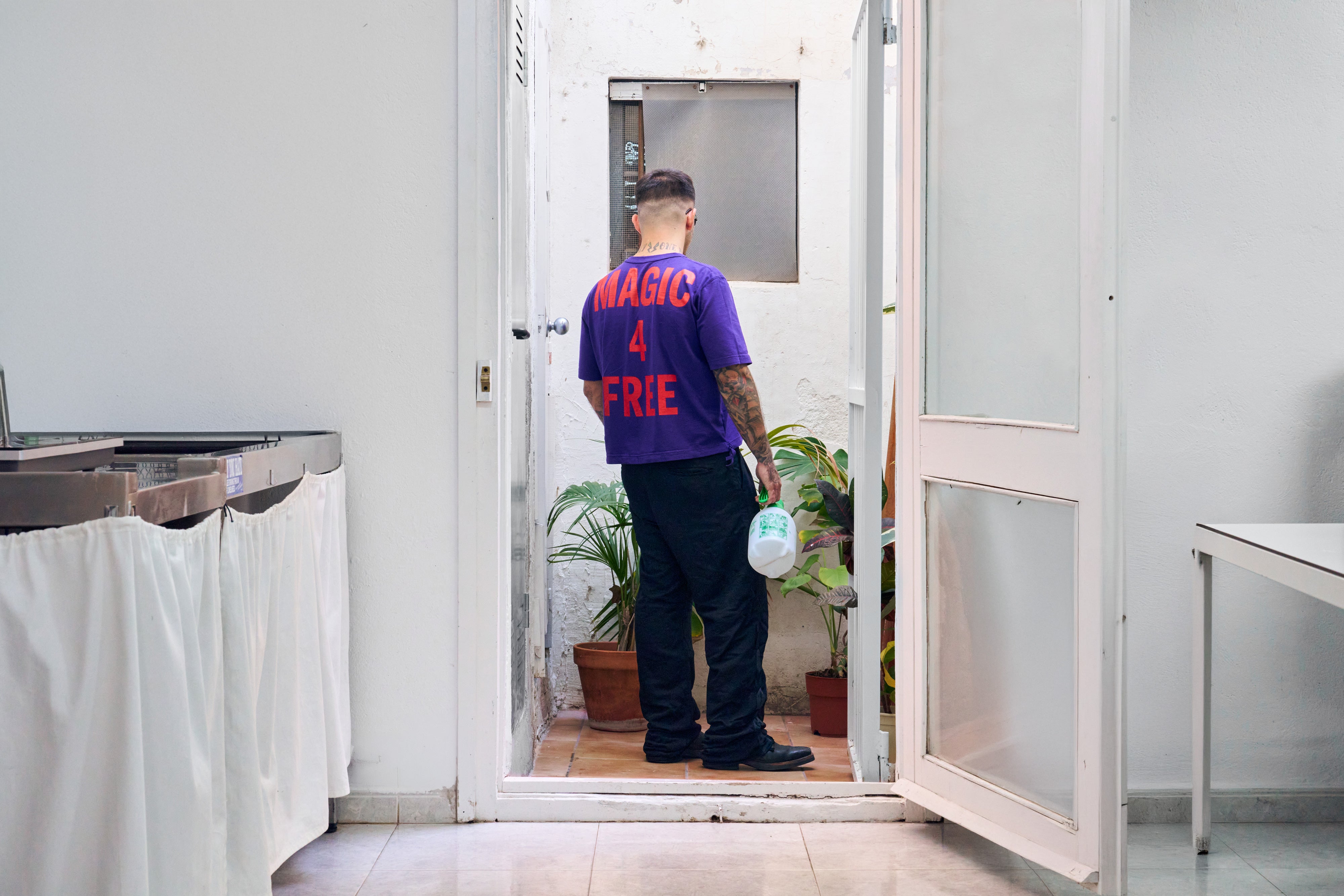 GOSPEL ESTUDIOS: Can Gospel / Patio (Fig. 1)