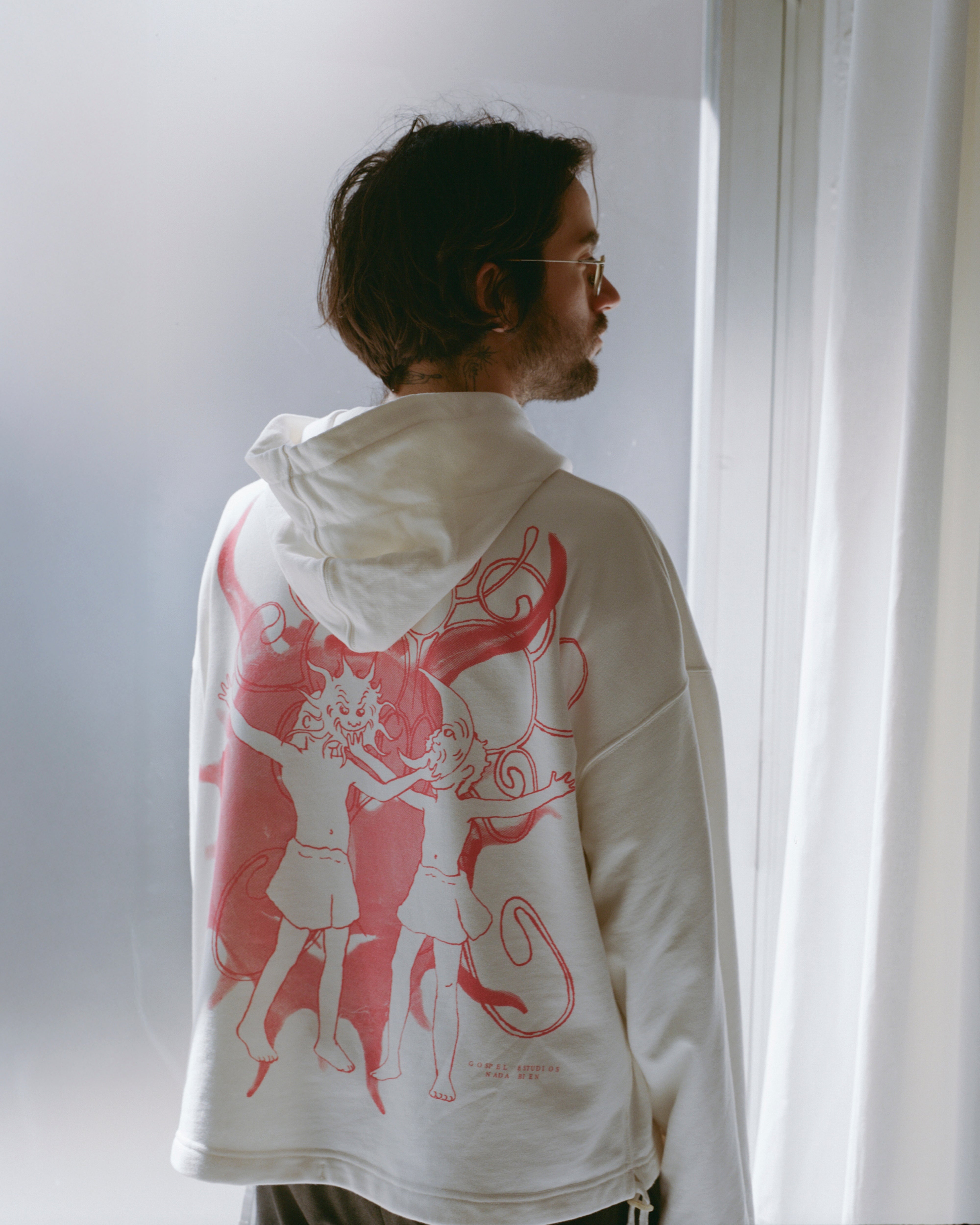 GOSPEL ESTUDIOS: TAUMATURGO AJO NADABIEN HOODIE (Fig. 1)