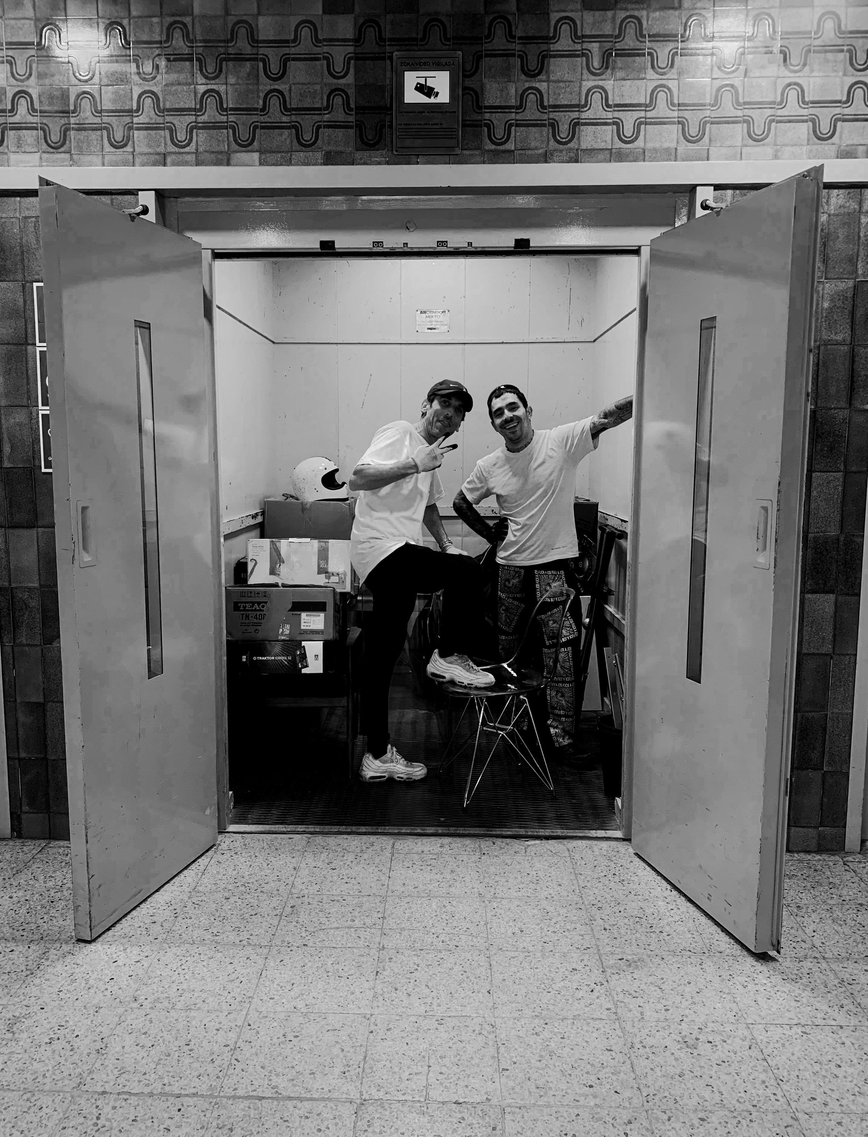 GOSPEL ESTUDIOS:No link? (Thumbnail)