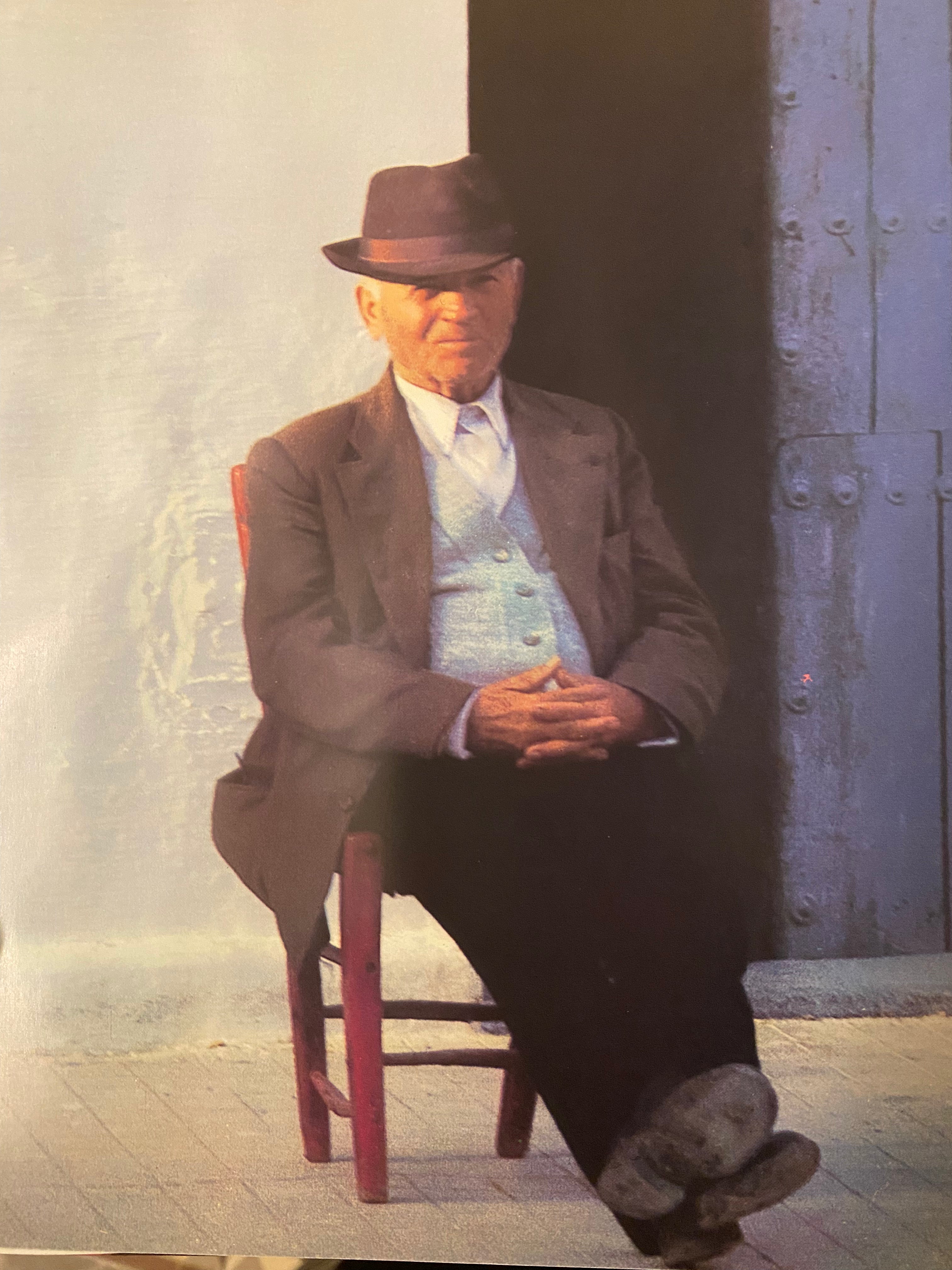 GOSPEL ESTUDIOS: Can Gospel / Patio (Fig. 1)