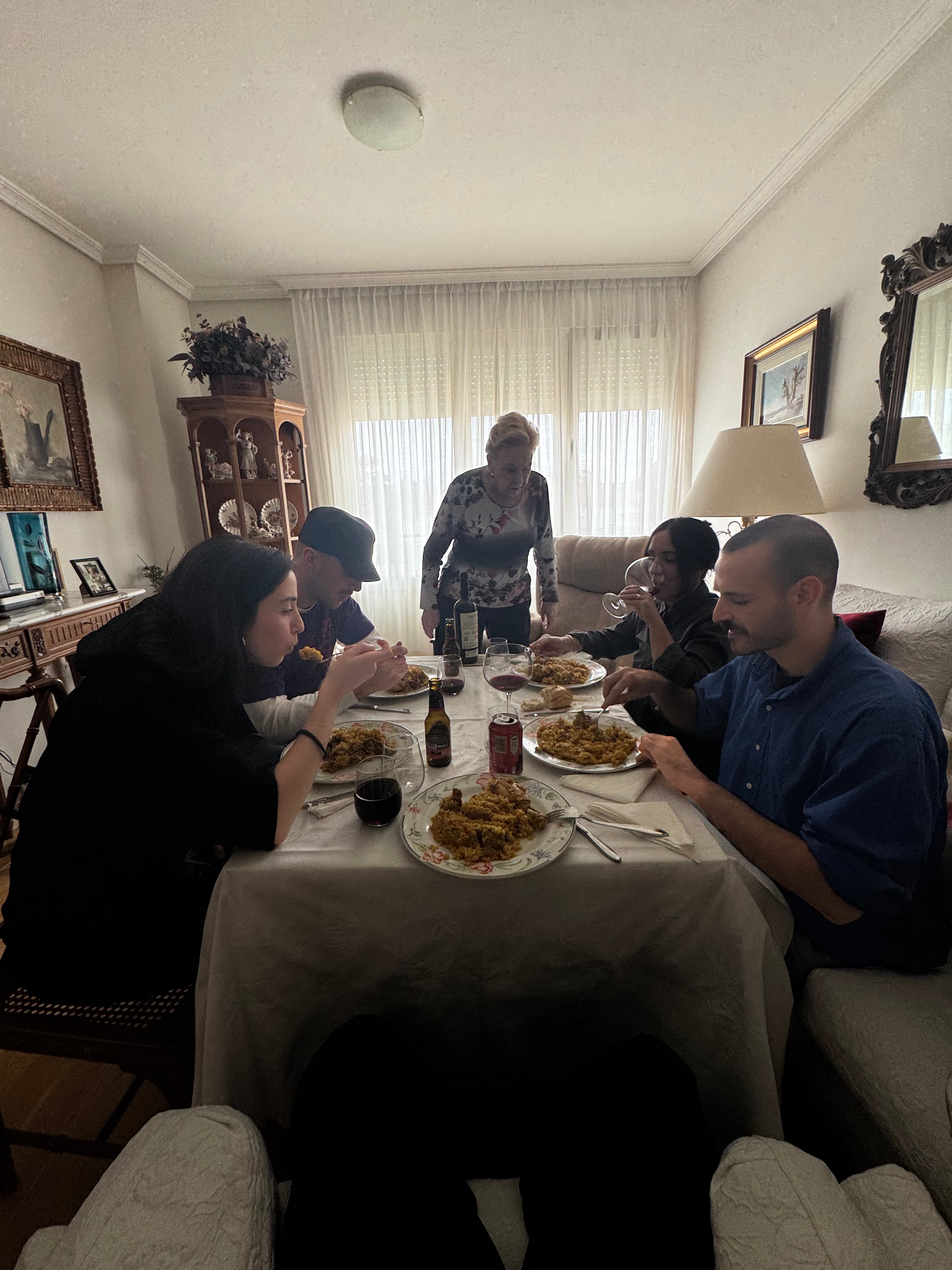 GOSPEL ESTUDIOS: GOSPEL ESTUDIOS MADRID POP UP: LA CORRALA (Fig. 1)