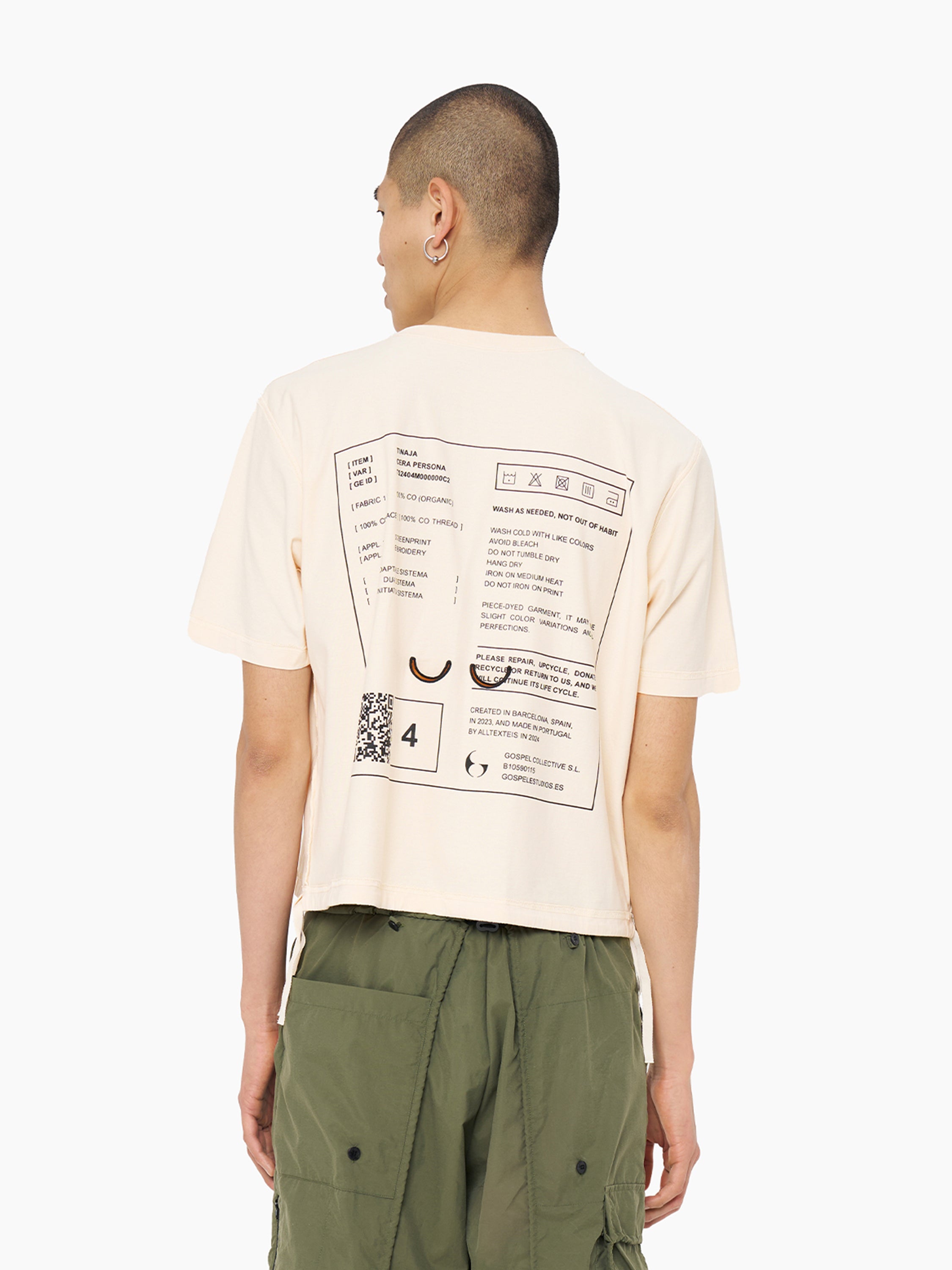 GOSPEL ESTUDIOS: TINAJA CERA PERSONA T-SHIRT (Fig. 1)