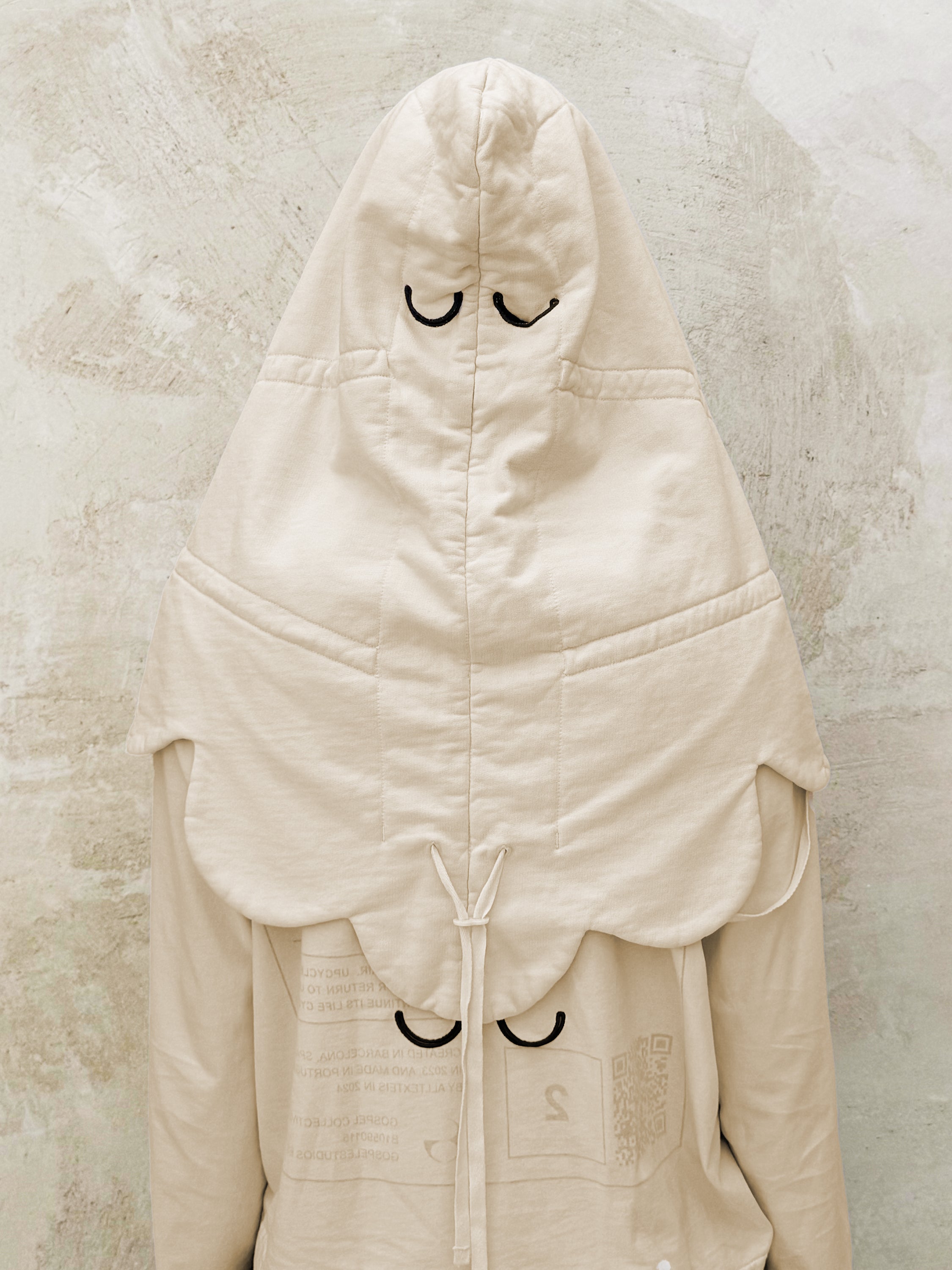 GOSPEL ESTUDIOS: ANTRUEJO CERA PERSONA HOODMASK (Fig. 2)