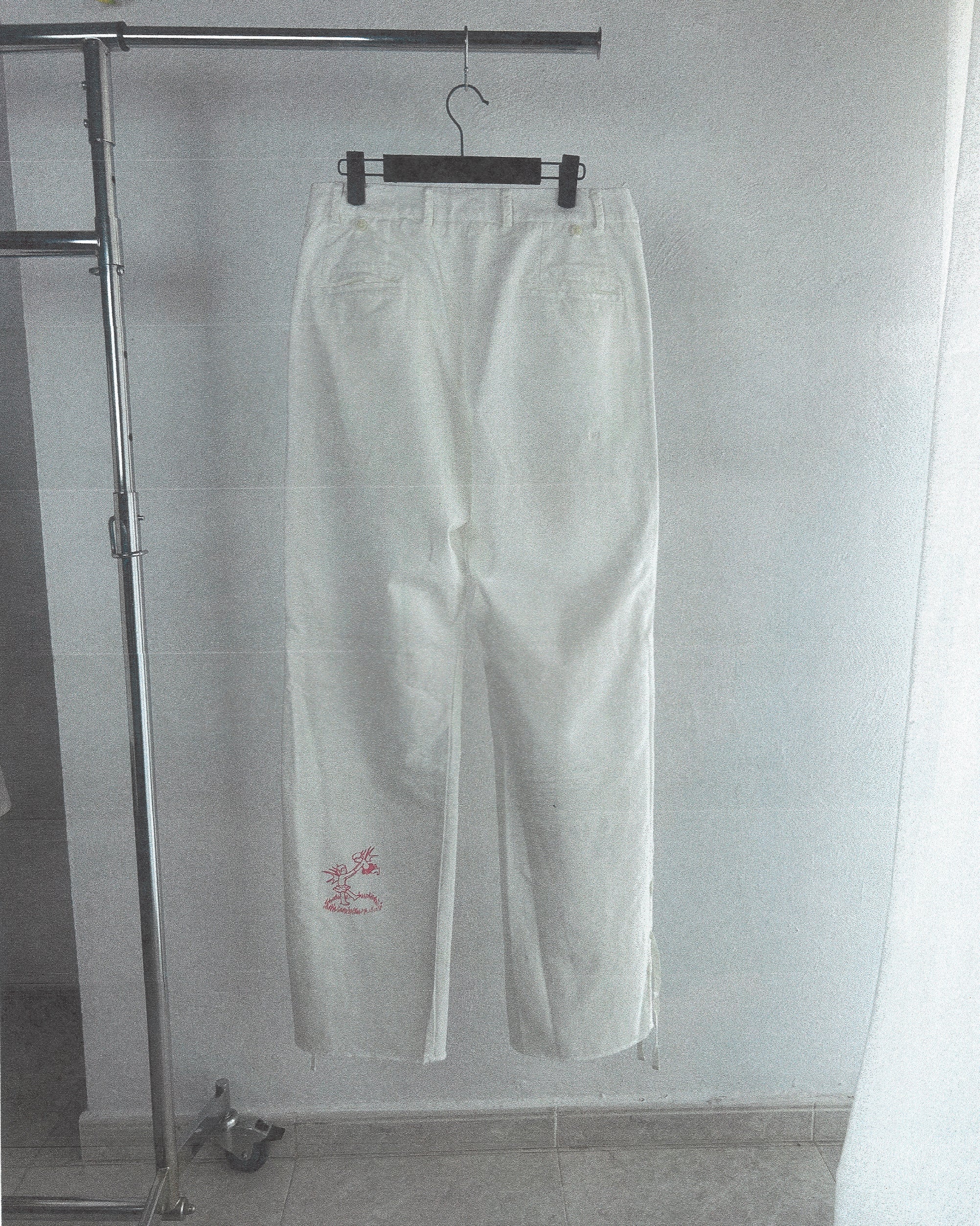 GOSPEL ESTUDIOS: BERLANGA AJO NADABIEN SCREENPRINTED (Thumbnail alt.)