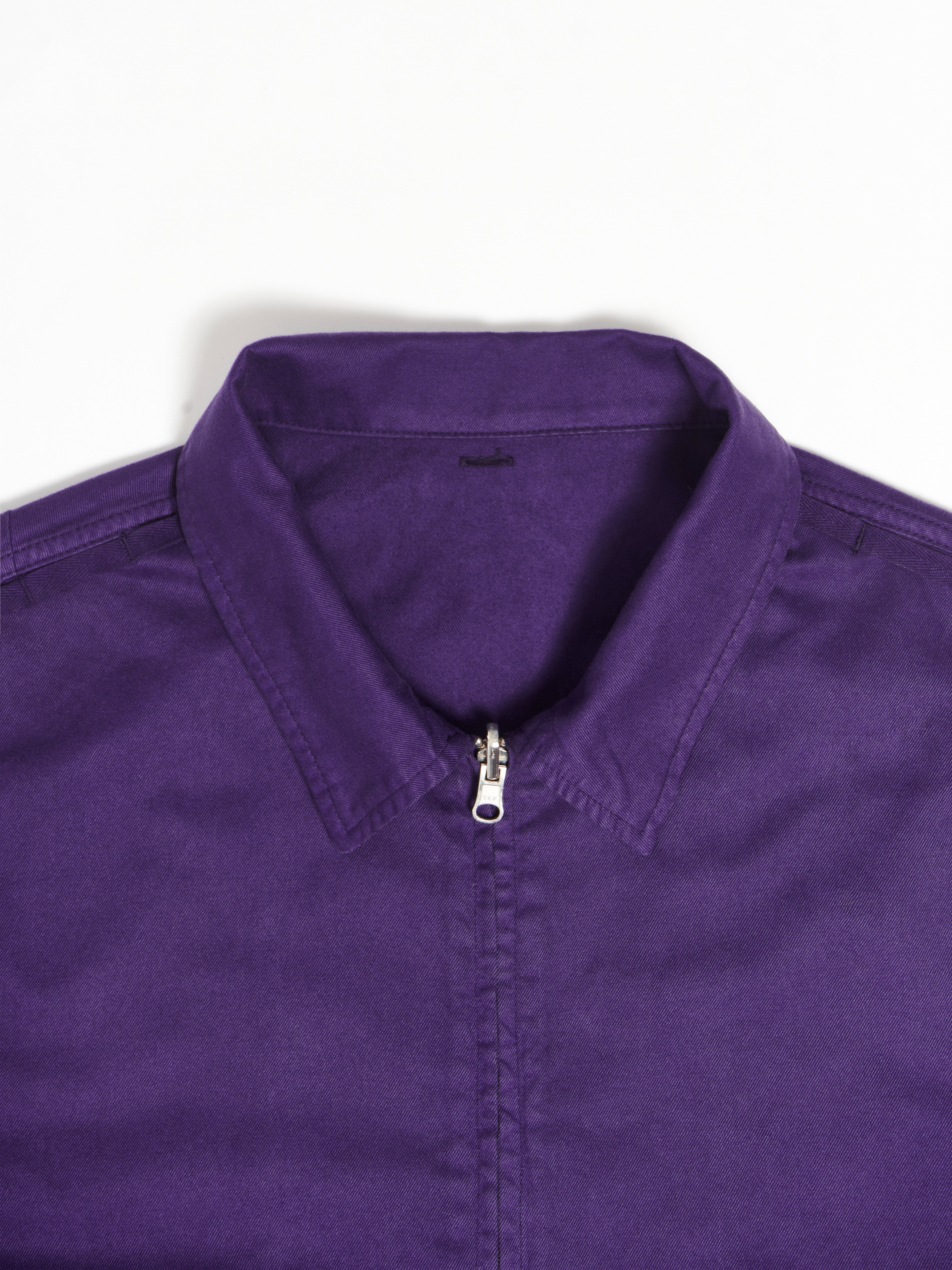 GOSPEL ESTUDIOS: JARRAMPLAS ORQUÍDEA JACKET (Fig. 1)