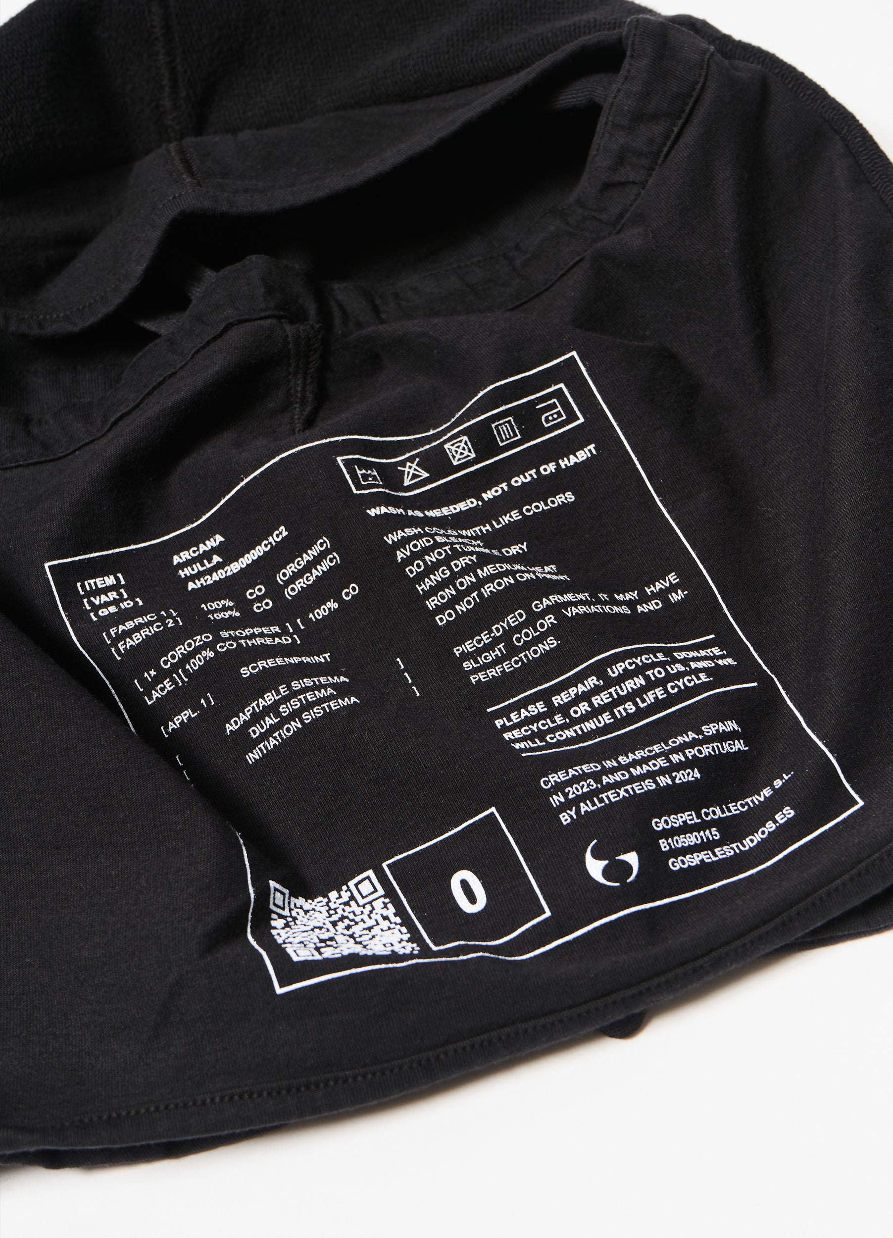 GOSPEL ESTUDIOS: ARCANA HULLA HOODMASK (Fig. 1)