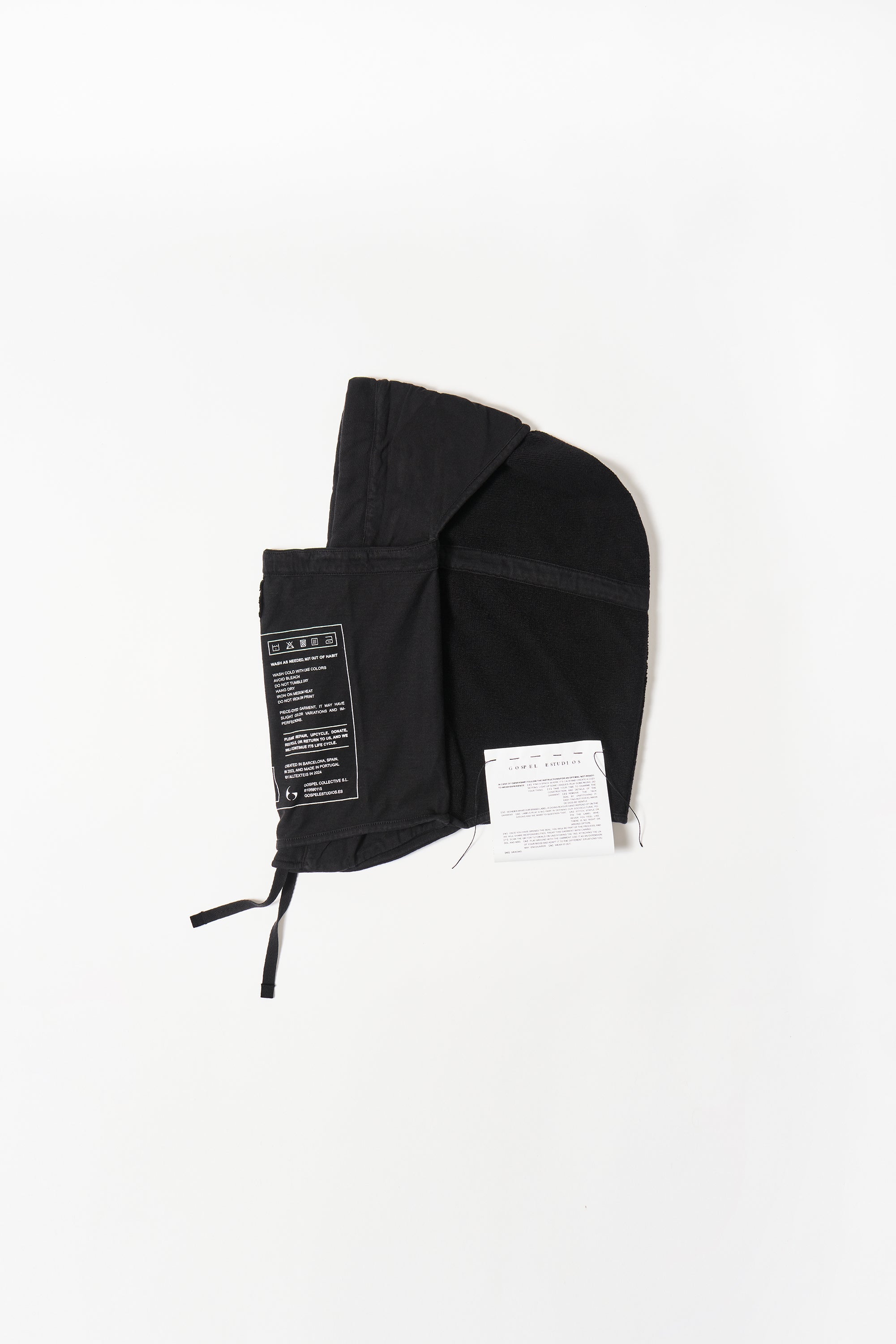 GOSPEL ESTUDIOS: ARCANA HULLA HOODMASK (Fig. 1)