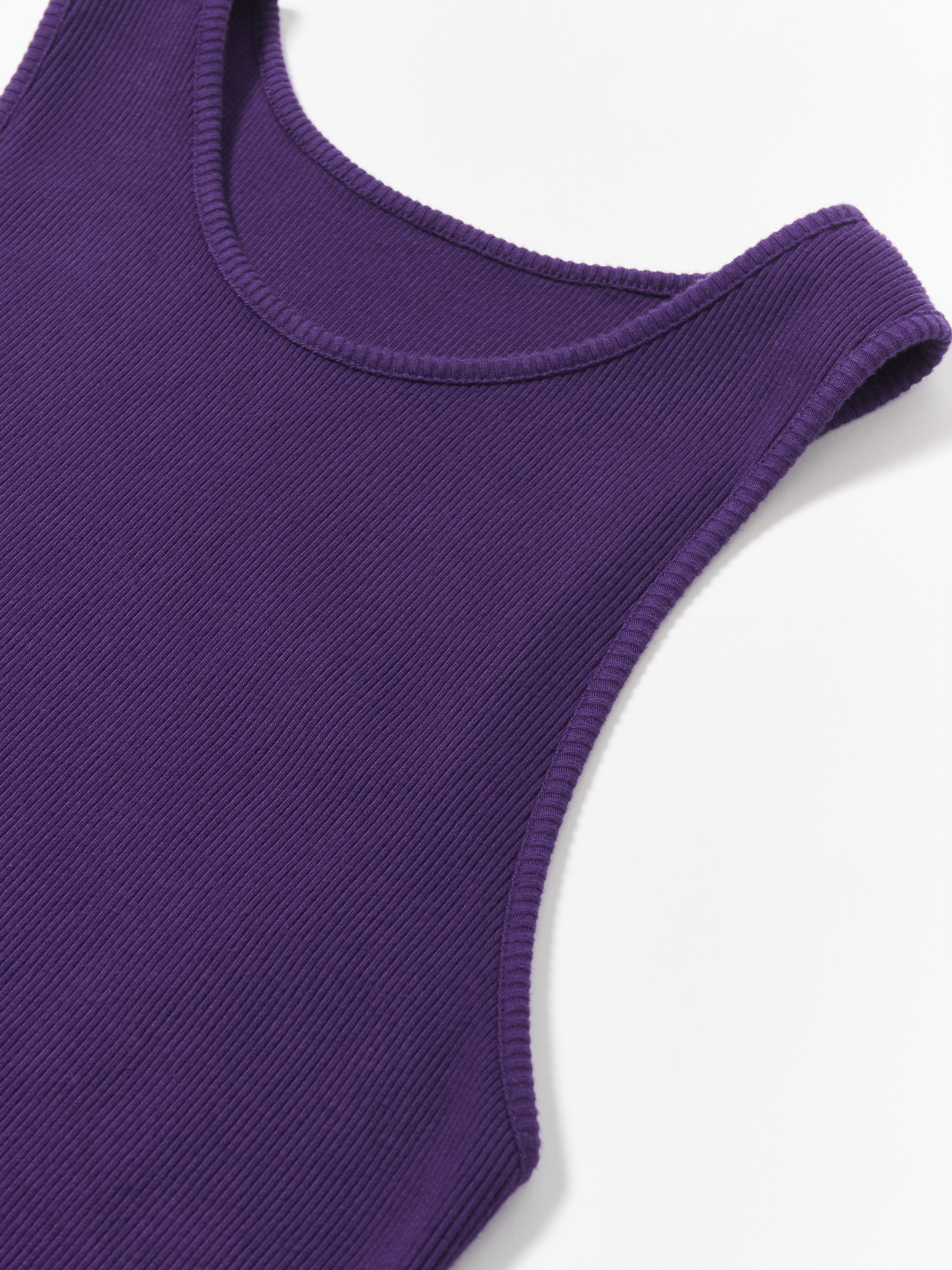 GOSPEL ESTUDIOS: TARANTO ORQUÍDEA TANK TOP (Fig. 1)