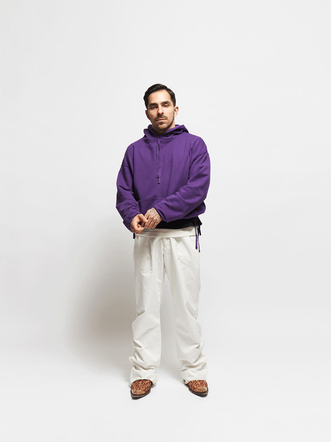 GOSPEL ESTUDIOS: TAUMATURGO ORQUÍDEA HOODIE (Fig. 1)