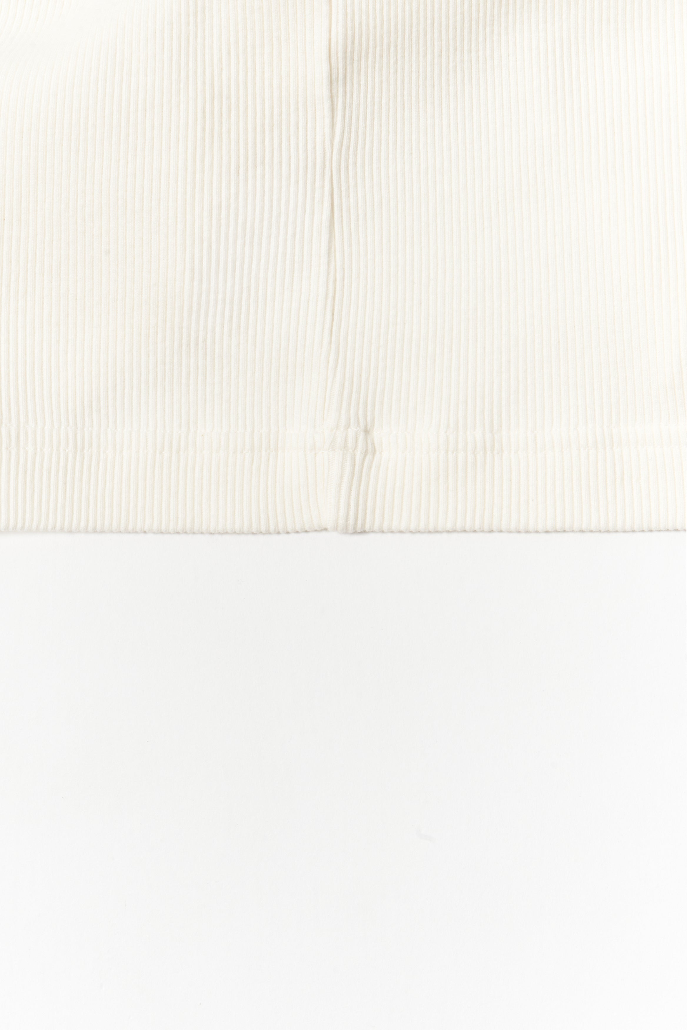 GOSPEL ESTUDIOS: TARANTO AJO TANK TOP (Fig. 1)