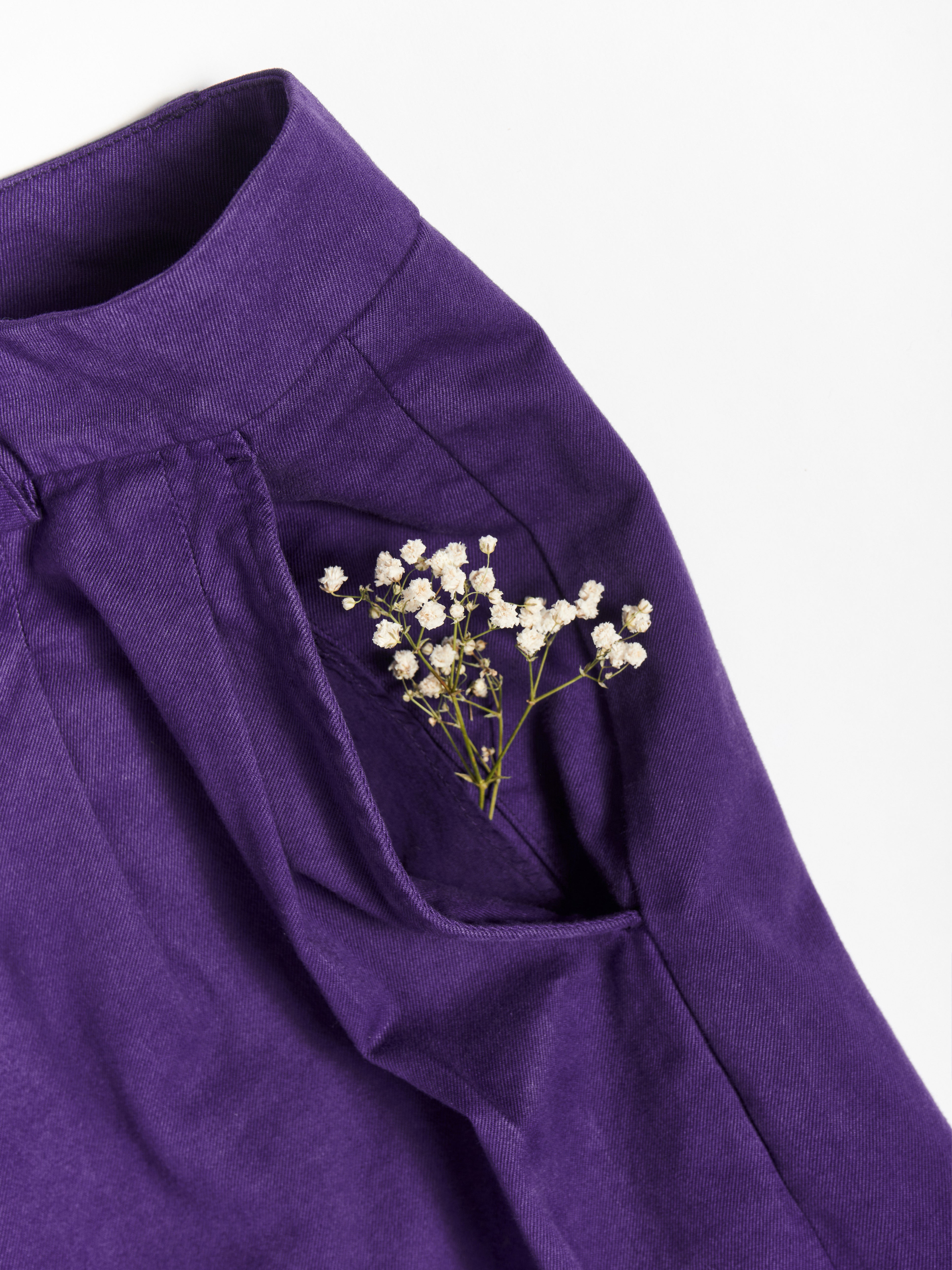 GOSPEL ESTUDIOS: BERLANGA ORQUÍDEA TROUSER (Fig. 1)